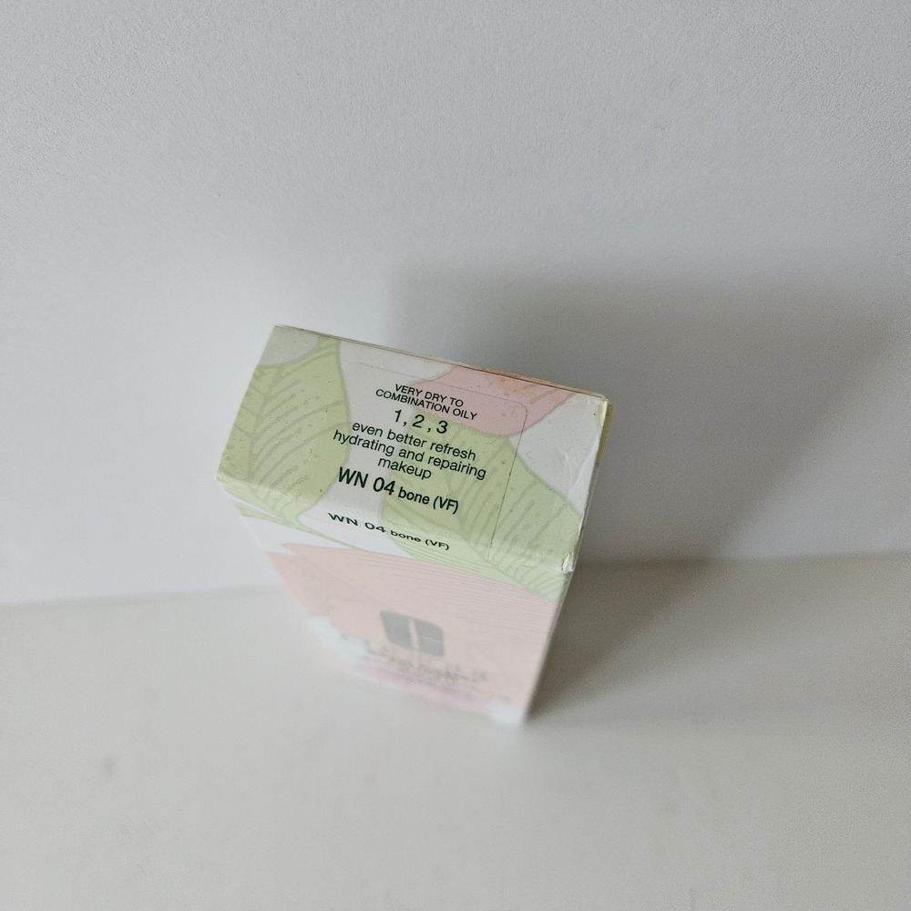 NEW Clinique WN04 BONE Even Better Refresh Hydrating & Repairing MAKEUP - 30ml - Picture 2 of 4